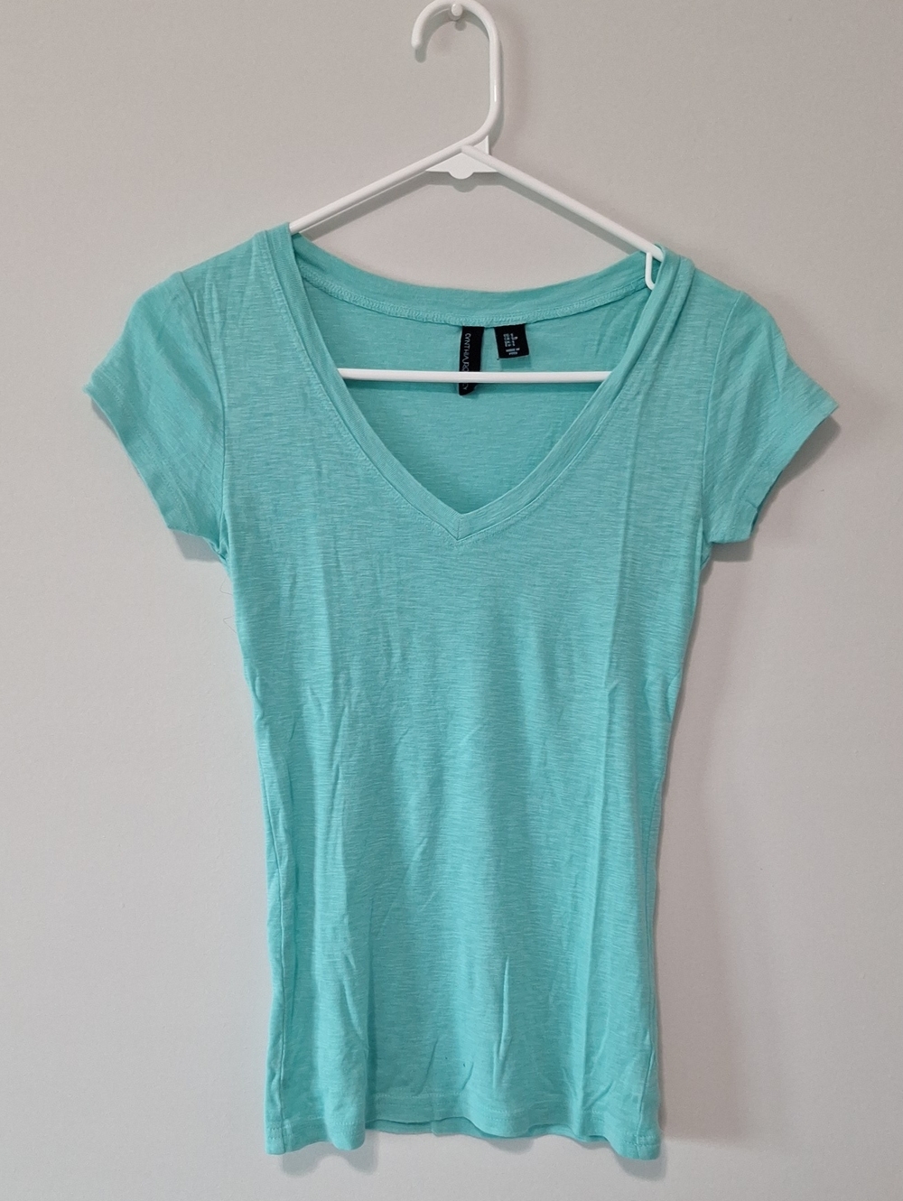 Cynthia Rowley Aqua V-Neck Short Sleeve Tee